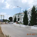 Arbi's Pool View * Golem (Tirana)