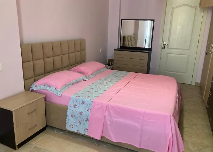 Daire Arbi's Pool View *