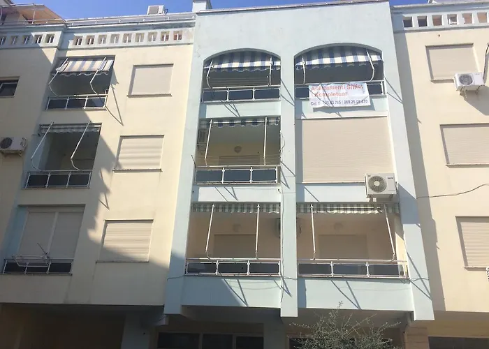 דירה Arbi's Pool View