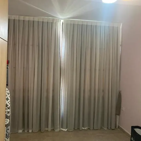 Arbi's Pool View Apartamento Golem (Tirana)